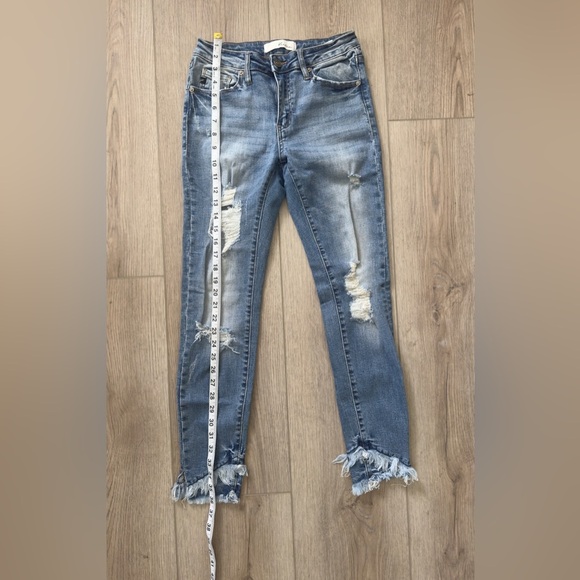 KANCAN Distressed Blue Jeans 👖 - Picture 3 of 9